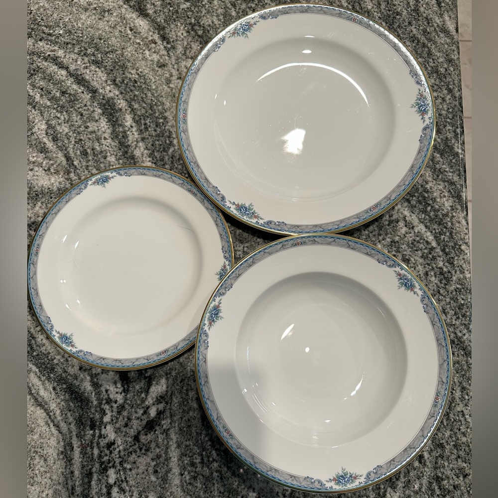 Fine China 4 place settings
